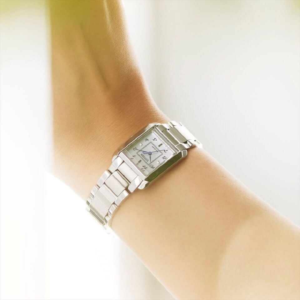 Citizen EW5600-87D L Square Collection Kadın Kol Saati